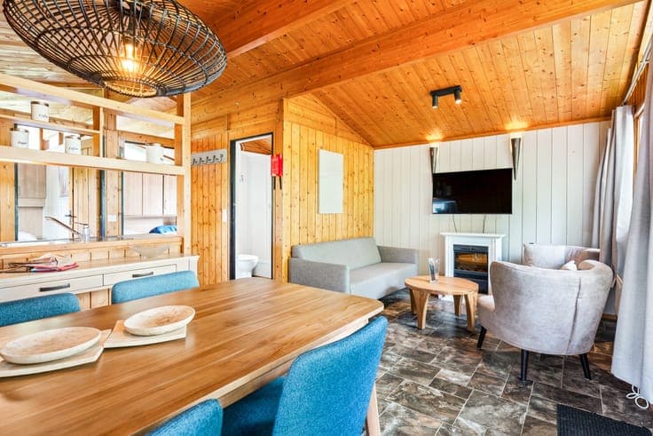 Chalet met 2 slpkrs te Hastière
