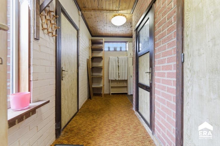 Detached house on a big plot with great potential in Izegem
