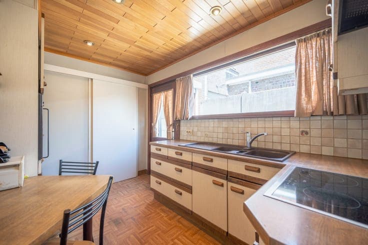 Centrum Maldegem - rijwoning met aanpalende garage
