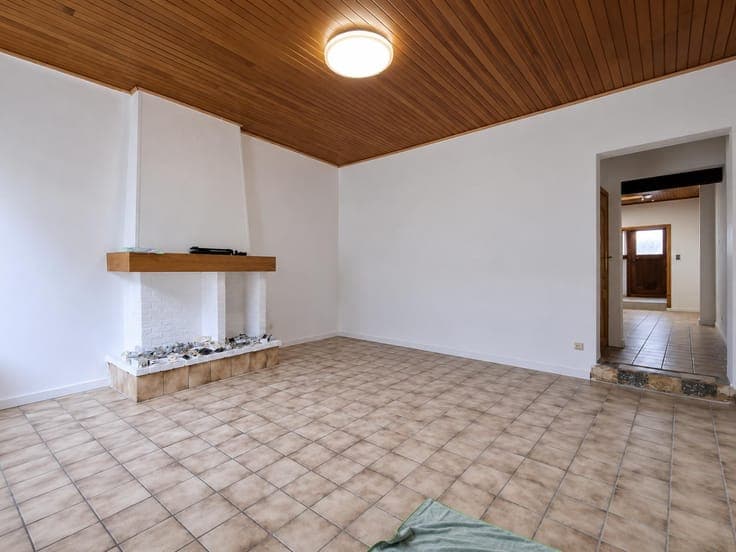 CHARMING HOUSE - 3 BEDROOMS -ATTIC-GREAT POTENTIAL IN OKEGEM