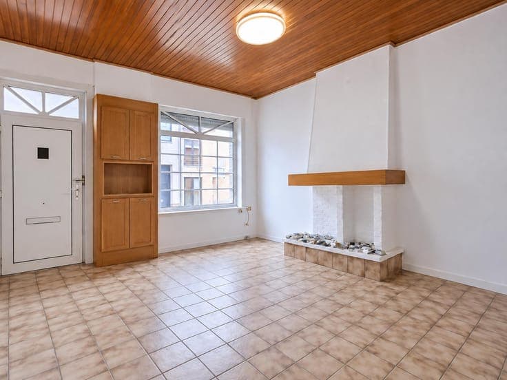 CHARMING HOUSE - 3 BEDROOMS -ATTIC-GREAT POTENTIAL IN OKEGEM