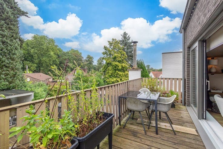 Renovated house with commercial space – centre of Itterbeek