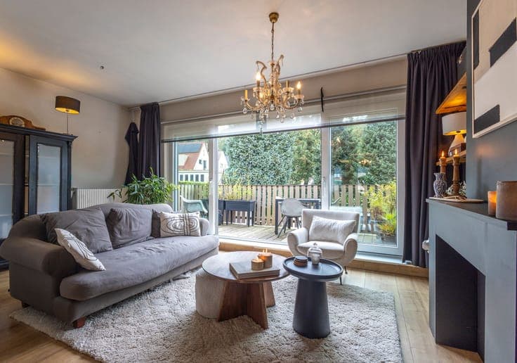 Renovated house with commercial space – centre of Itterbeek