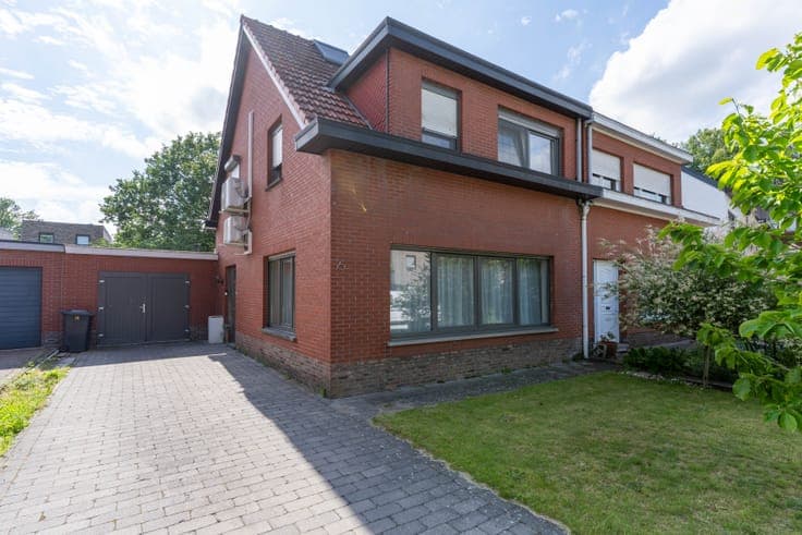 House in Brasschaat