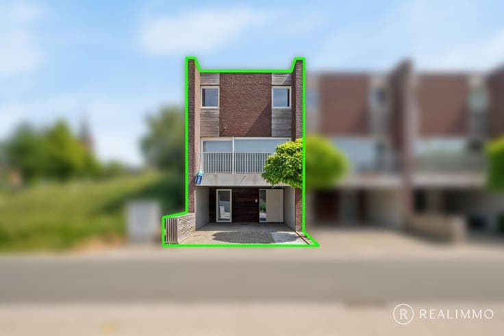 Recente halfopen bebouwing met 3 slaapkamers