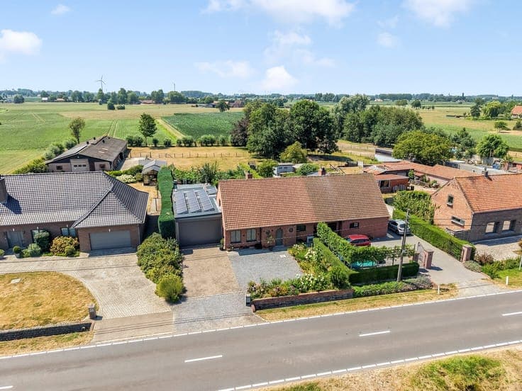 eengezinswoning te Bassevelde met 3 slaapkamers open uitz...