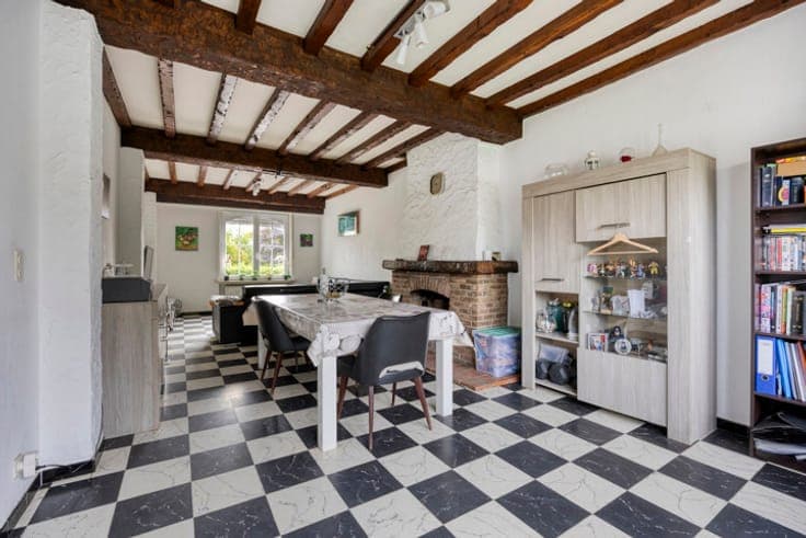 Charming 3-facade house in a quiet location