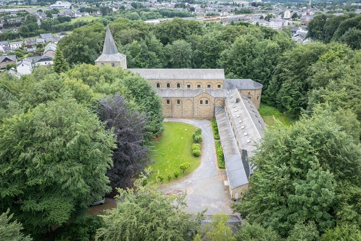Exceptional property in the heart of Libramont