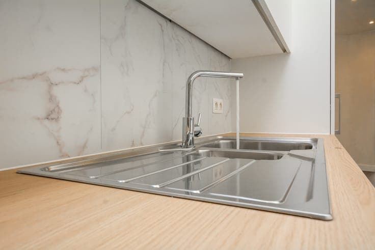 Renovated town house with 3 bedrooms