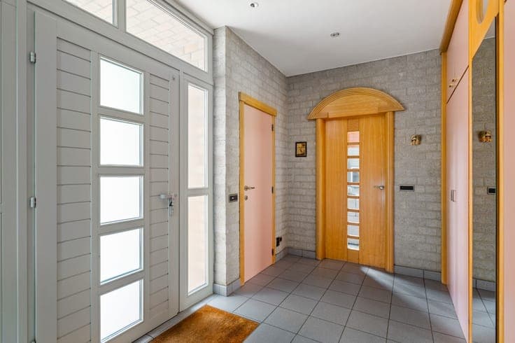Vrijstaande architectenwoning met 5 slpk., atelier en dub...