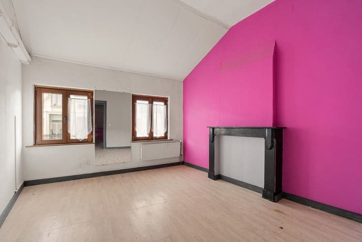 Mixed-use building ideally located