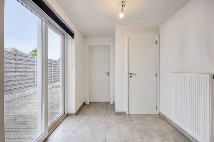 Renovated 3-room house for sale in Beveren-Leie