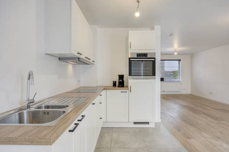 Renovated 3-room house for sale in Beveren-Leie