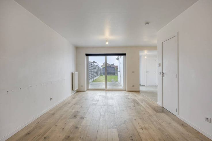 Renovated 3-room house for sale in Beveren-Leie