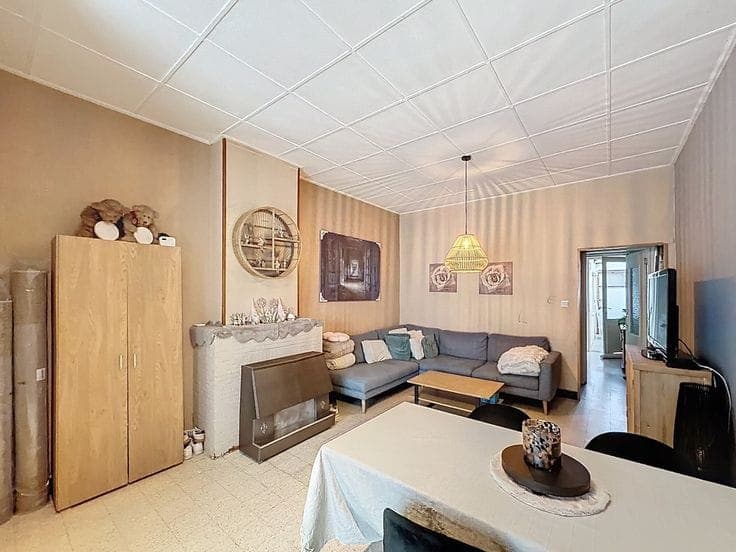 Charming terraced house with a large garden and an integrat…