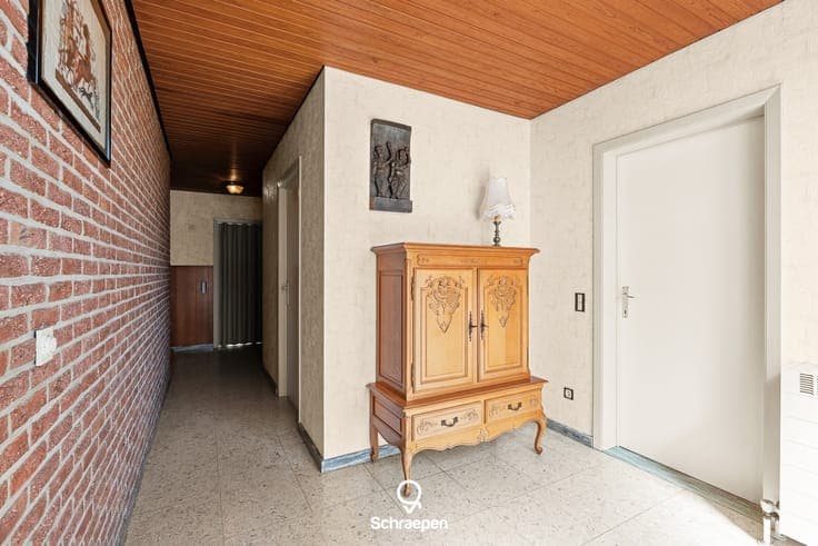 Ruime gezinswoning (237 m²) met 3 slpks op een zuidwestel...