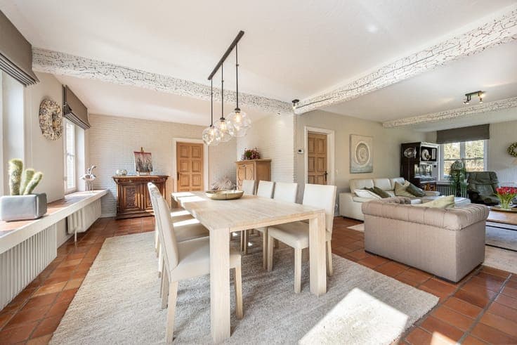 Spacious 4-5 bedroom home in Rijkevorsel