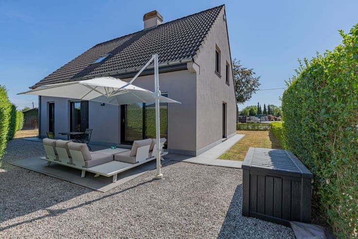 HAALTERT - open bebouwing met 3 slpks, tuin en garage!