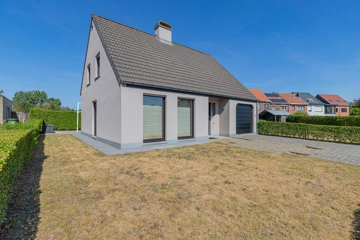 HAALTERT - open bebouwing met 3 slpks, tuin en garage!