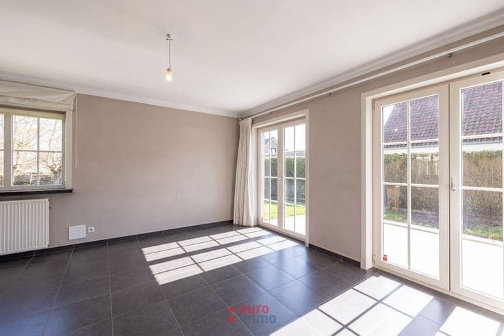 Alleenstaande villa op unieke ligging aan de duinen van O...
