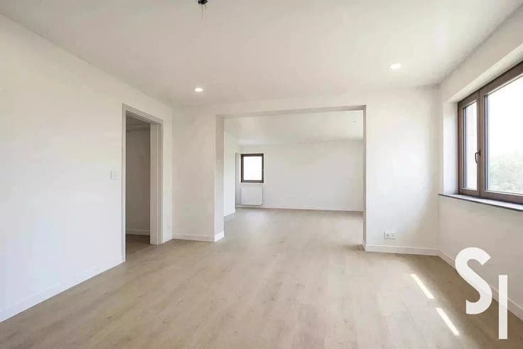 Sale - Building Musson - 340,000 €