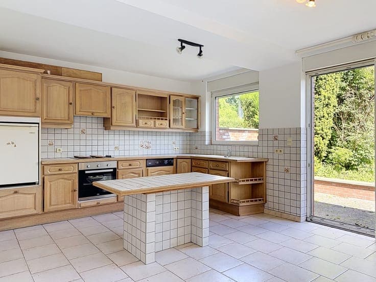 Family home for sale in Saint-Nicolas