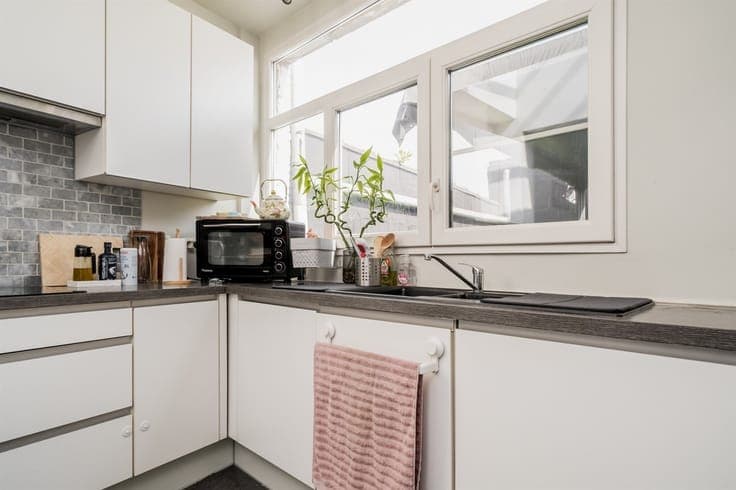 House with garden + 2 garages (+ €40,000)