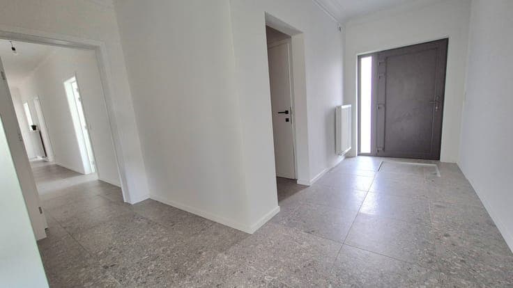 Exclusieve villa op toplocatie met 5 slaapkamers, dubbele...