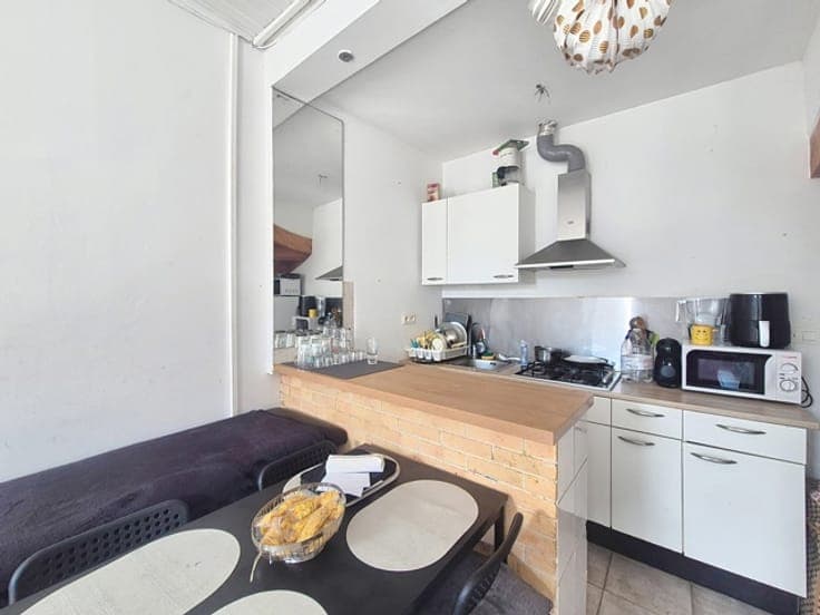 Maison mitoyenne en bon état 2 chambres proche de Namur