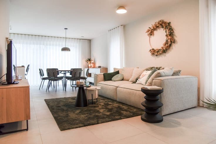 Instapklare nieuwbouw! Prijs incl. meubilair. Buitenkans!