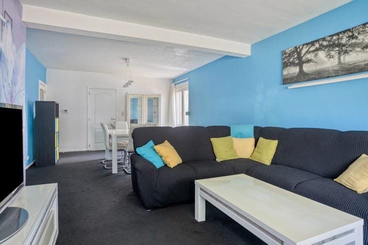 Renovated detached home near Grootlo