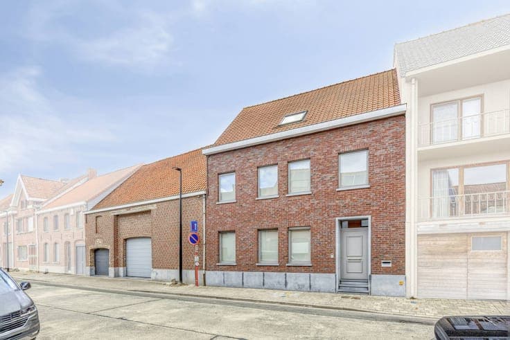 Stately home for sale in Desselgem