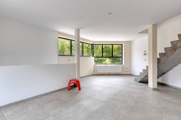 Two-storey house with 2 outdoor spaces for sale in Zwijnaard