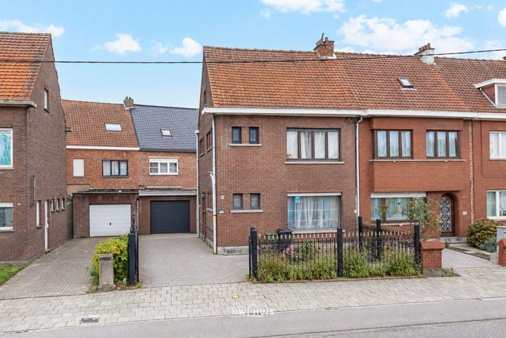 House in Burcht