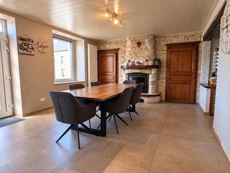 Vaste maison de caractère 4 chambres avec grand garage