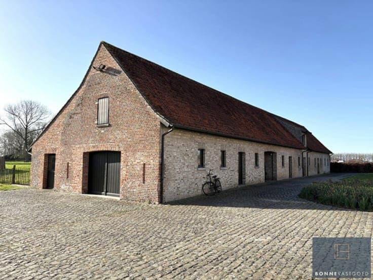 House in Sint-Kruis