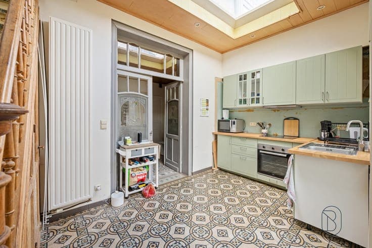 Instapklare woning met 2 slpk en tuin in het centrum