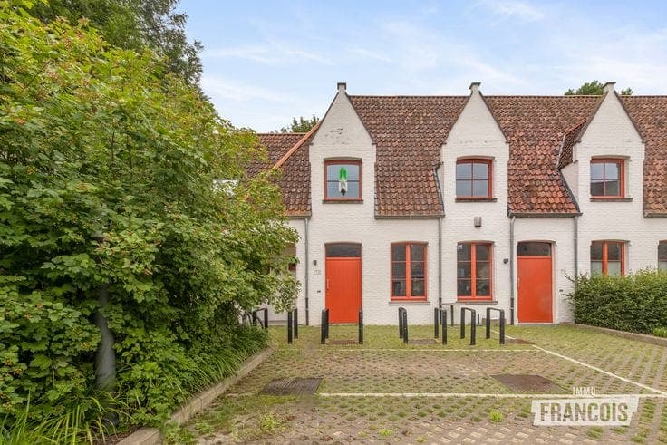 Stylish Newly Renovated Home in a Unique and Peaceful Locat…