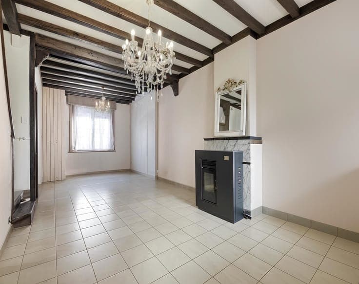 Maison à fort potentiel avec grand jardin