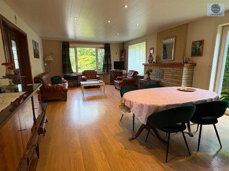 VERY NICE OPEN-PLAN HOME WITH 7 ROOMS