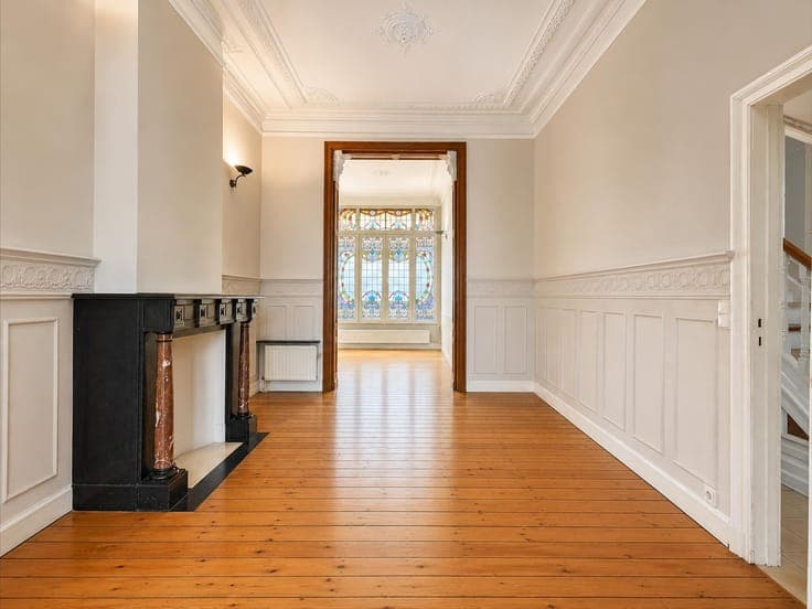 !NEW! Elegant 6-Bedroom House with Garden Access
