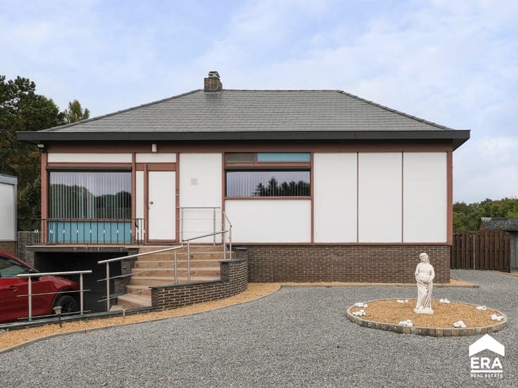 Detached house on large plot in Lummen
