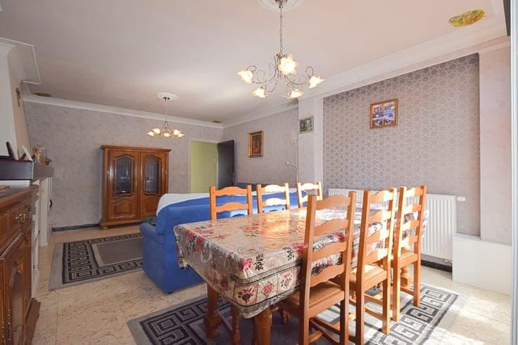 Zeer aantrekkelijke woning te koop in Meibloemstraat, Gen...