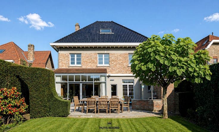 Multifunctional Villa in Sint-Andries: