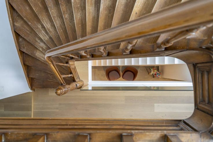 Beautifully renovated townhouse for sale.