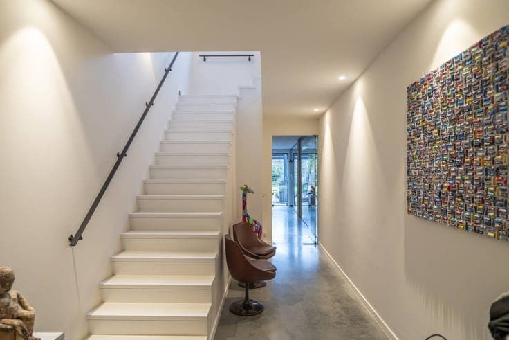Beautifully renovated townhouse for sale.