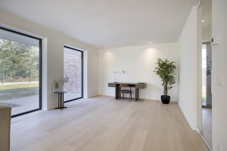 New build villa with 4 bedrooms on 1361m² of land