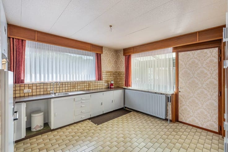 Sale - House Heusden-Zolder - 299,999 €