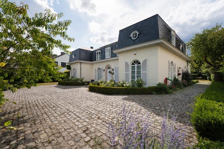 Hoogvorst - Magnificent villa with swimming pool