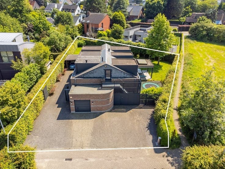 Moderne ruime villa te Aalst